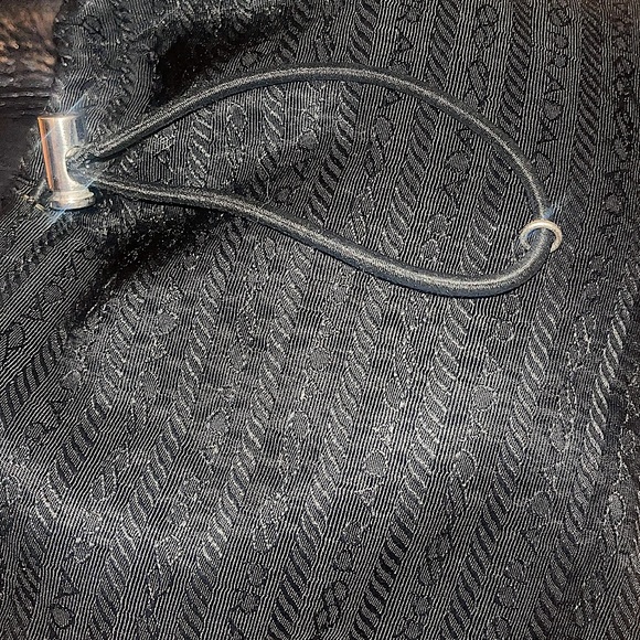 Authentic Prada 99 AW Archive Nylon Logo Drawstring Mini Crossbody Bag - Picture 3 of 16